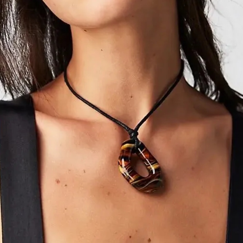 FREE PEOPLE SUMMERTIME CORD CHOKER in Tiger’s Eye